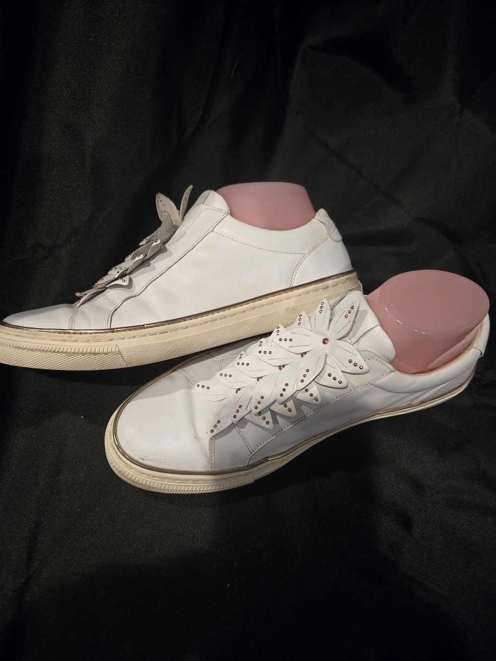 Gabor White Leather Floral Appliqué Slip-On Sneakers - Women